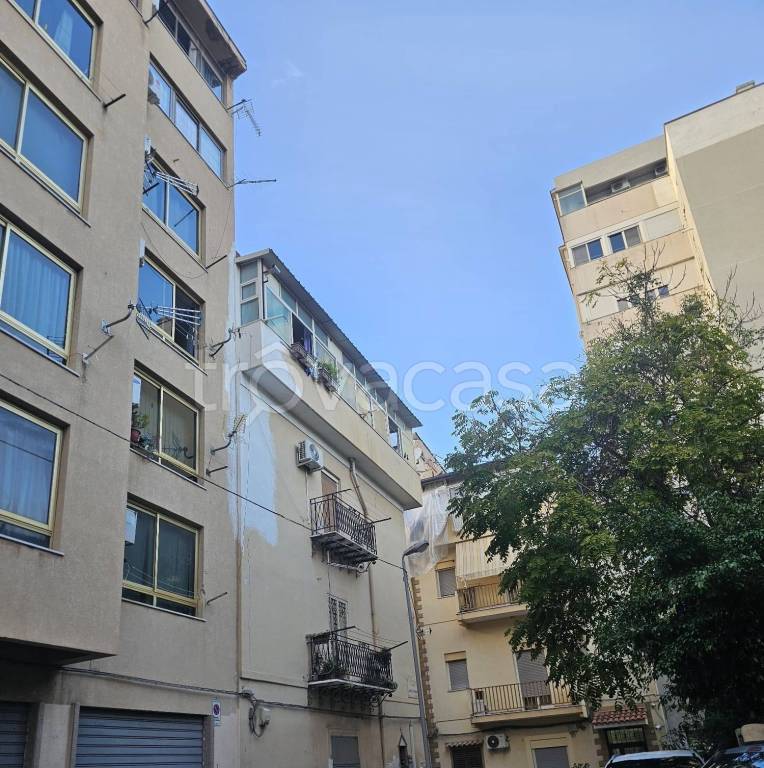 appartamento in affitto a Palermo in zona Zisa