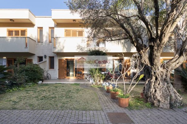 casa indipendente in affitto a Palermo in zona Mondello