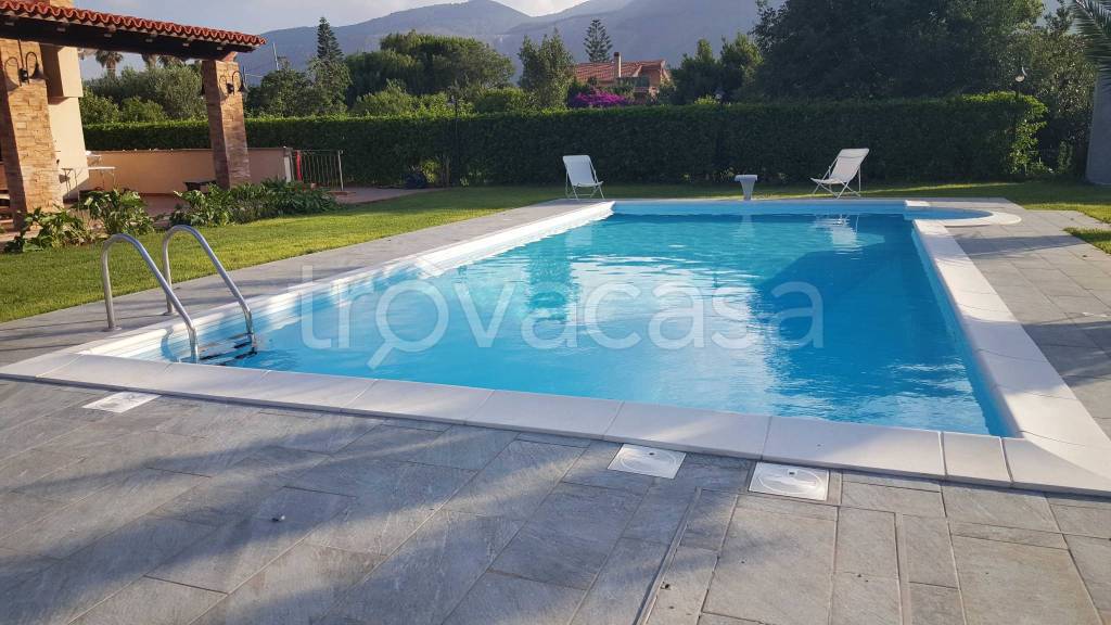 appartamento in affitto a Palermo in zona Partanna