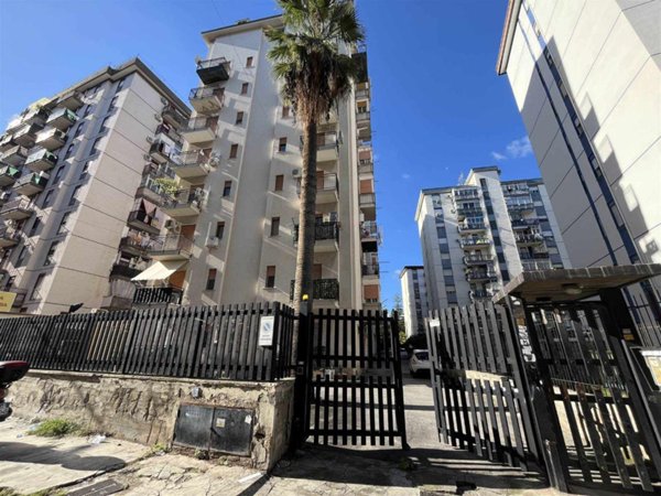 appartamento in affitto a Palermo in zona Montegrappa / Santa Rosalia