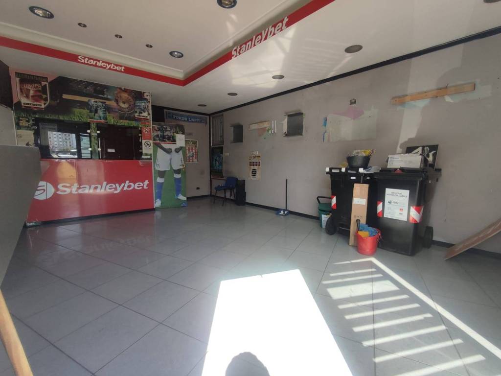 negozio in affitto a Palermo in zona Cruillas