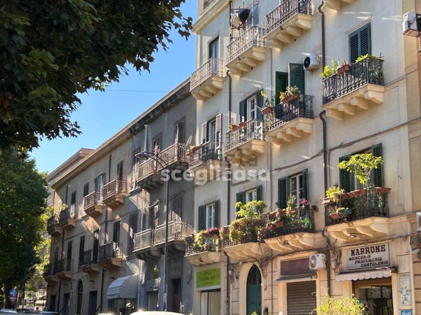 appartamento in affitto a Palermo in zona Politeama