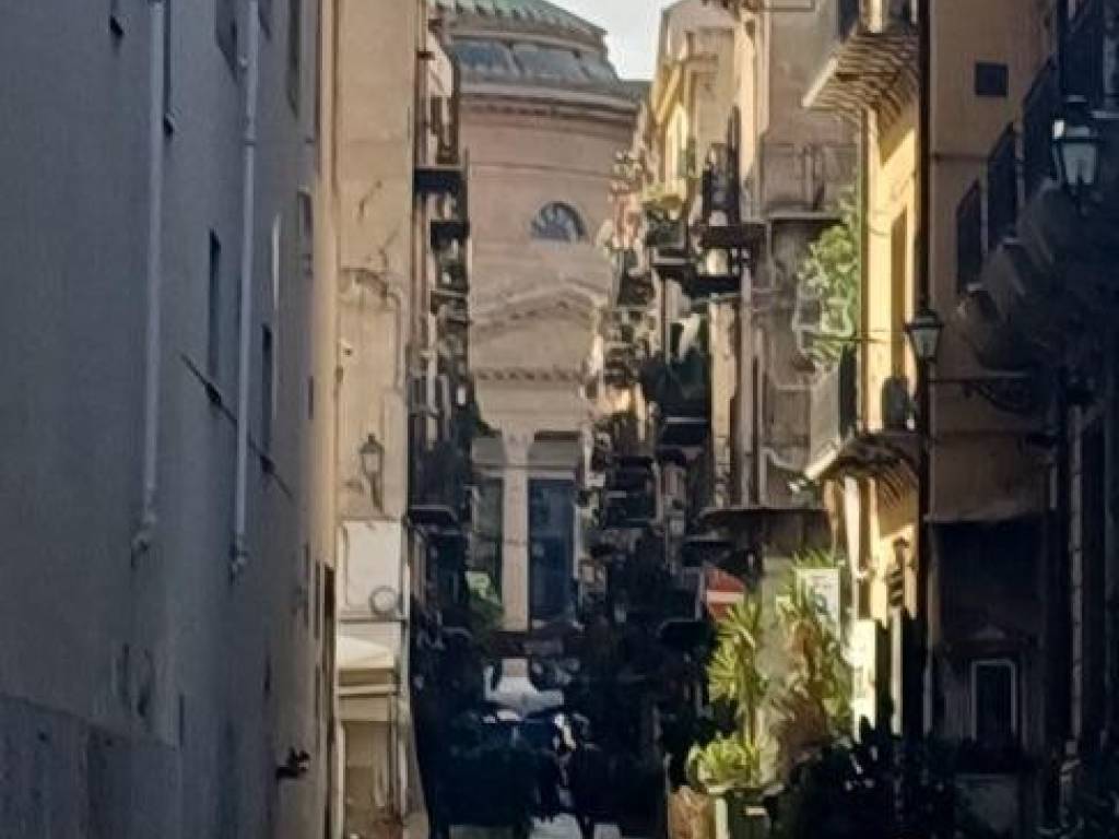 negozio in affitto a Palermo in zona Centro storico