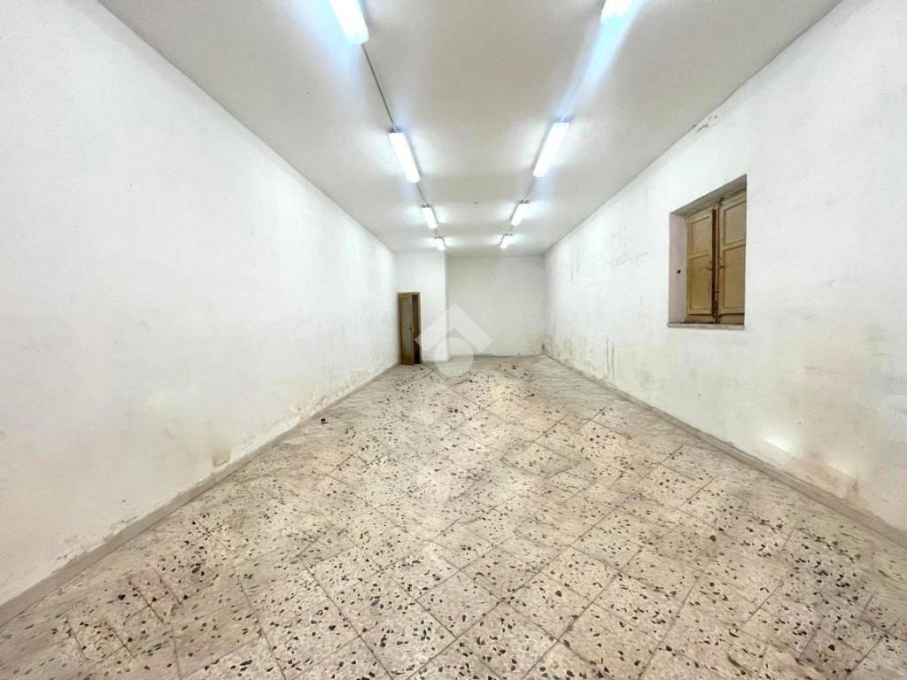 locale commerciale in affitto a Palermo in zona Libertà
