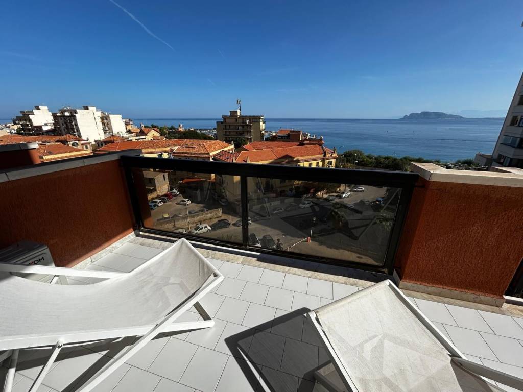 appartamento in affitto a Palermo in zona Arenella/Vergine Maria