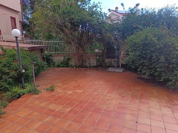 appartamento in affitto a Palermo in zona Mondello