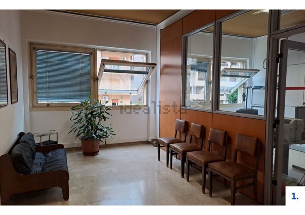 ufficio in affitto a Palermo in zona Libertà