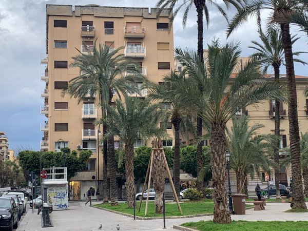 ufficio in affitto a Palermo in zona Politeama