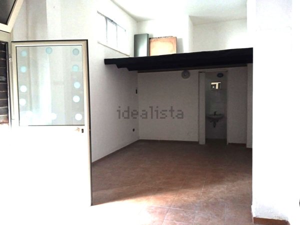 locale commerciale in affitto a Palermo in zona Uditore