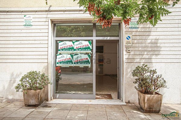 locale commerciale in affitto a Palermo in zona Libertà