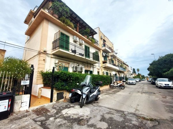 appartamento in affitto a Palermo in zona Mondello