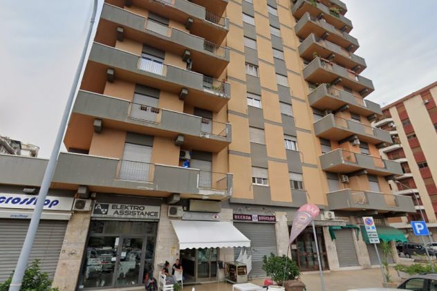 locale commerciale in affitto a Palermo