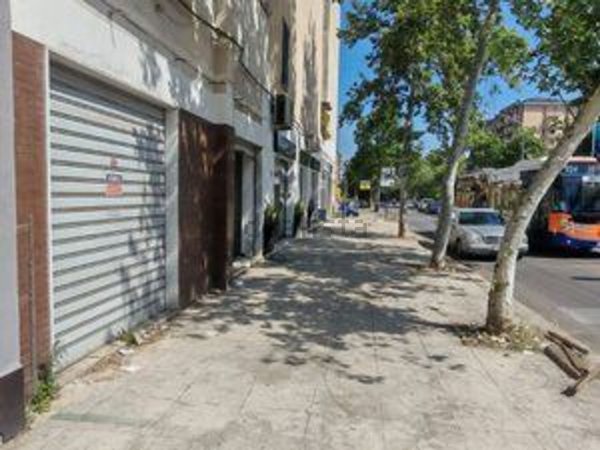 locale commerciale in affitto a Palermo