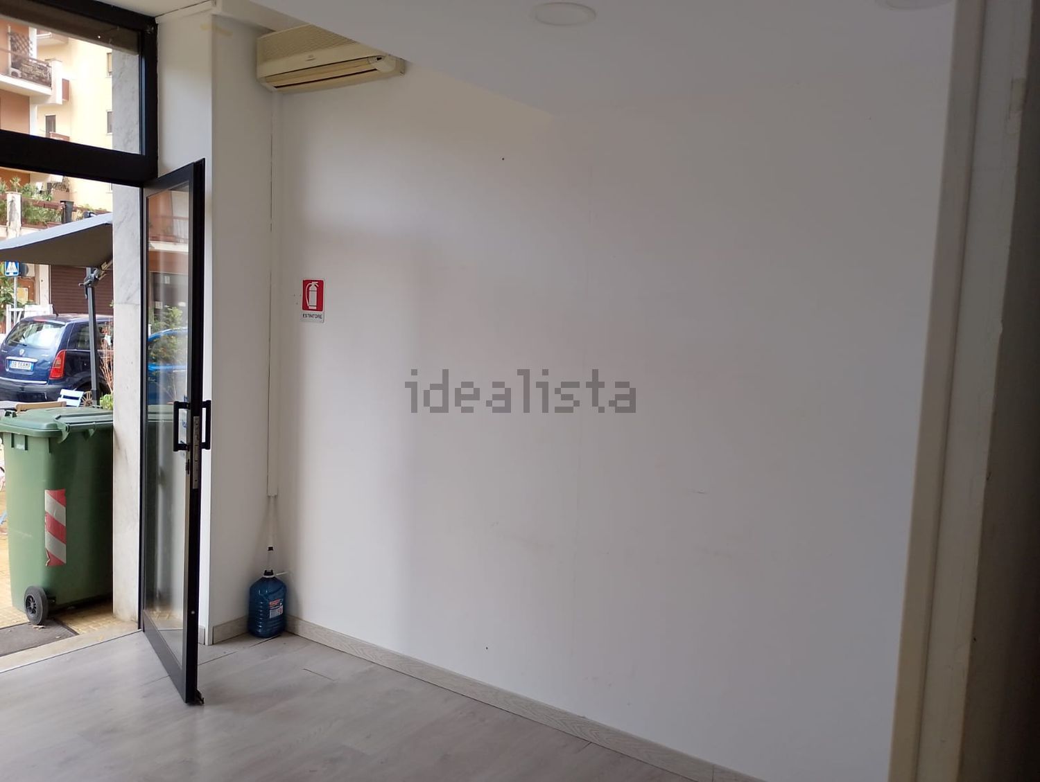 locale commerciale in affitto a Palermo