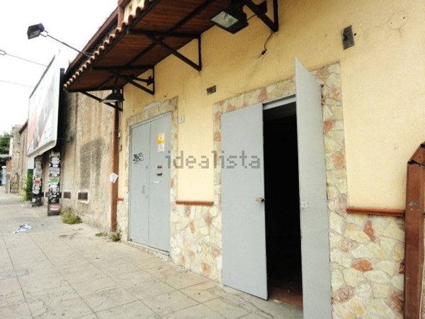 locale commerciale in affitto a Palermo in zona Montegrappa / Santa Rosalia