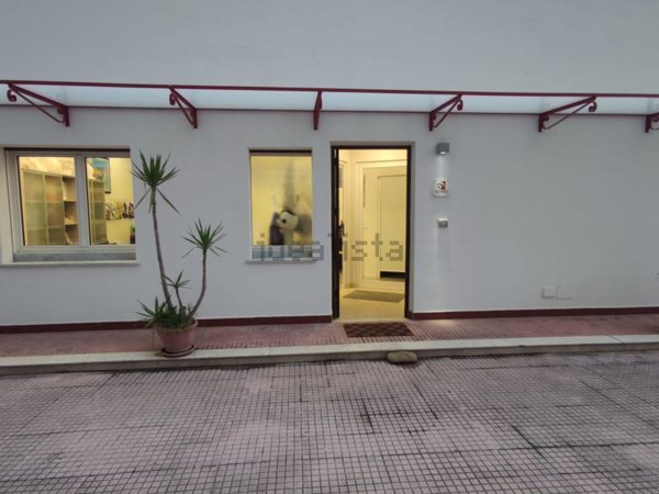 ufficio in affitto a Palermo in zona Malaspina/Palagonia