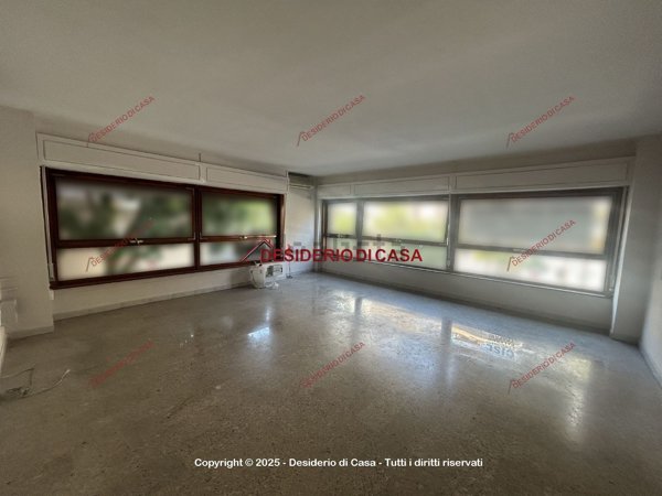 locale commerciale in affitto a Palermo in zona Libertà