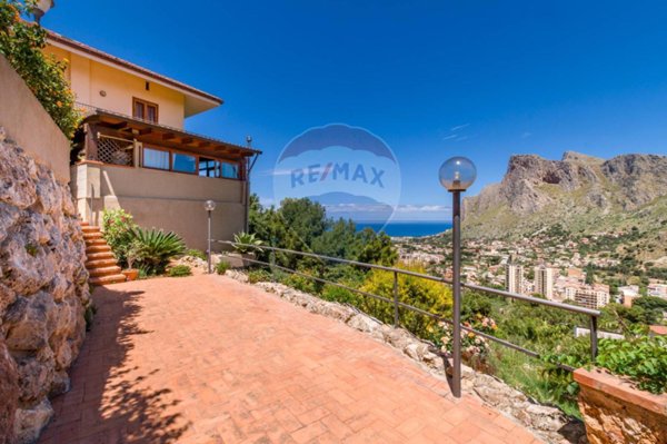 appartamento in affitto a Palermo in zona Sferracavallo