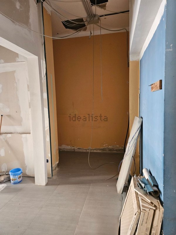 locale commerciale in affitto a Palermo in zona Malaspina/Palagonia