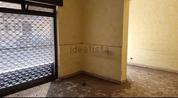 locale commerciale in affitto a Palermo in zona Montegrappa / Santa Rosalia