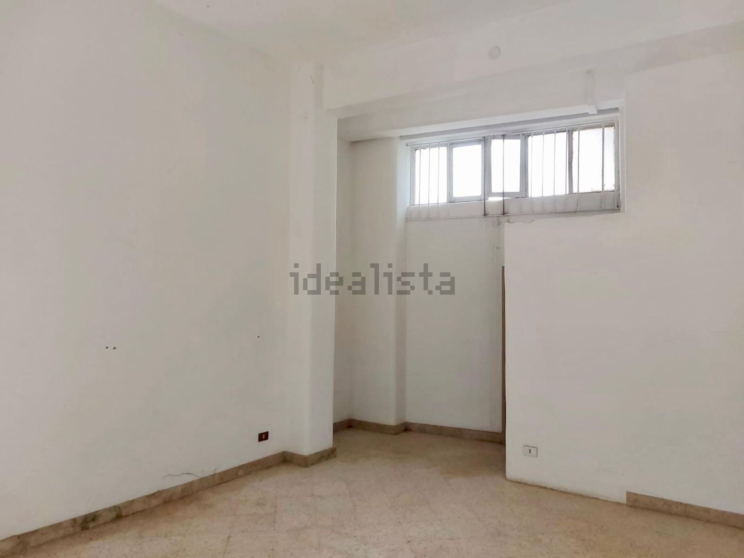 locale commerciale in affitto a Palermo in zona Libertà