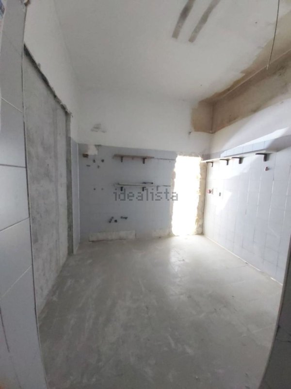 locale commerciale in affitto a Palermo in zona Zisa