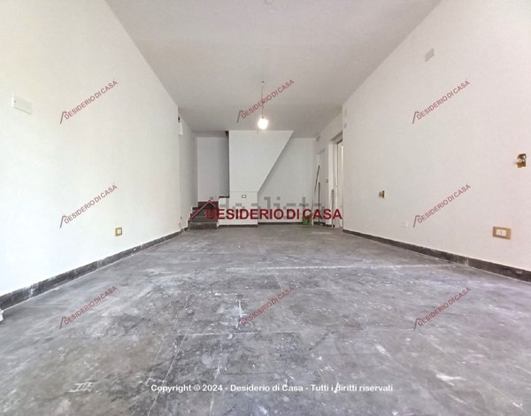 locale commerciale in affitto a Palermo in zona Malaspina/Palagonia