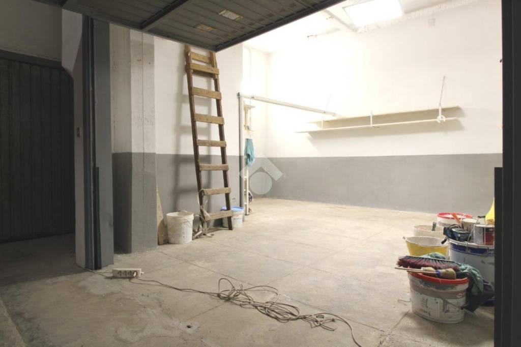 locale di sgombero in affitto a Palermo in zona Cruillas