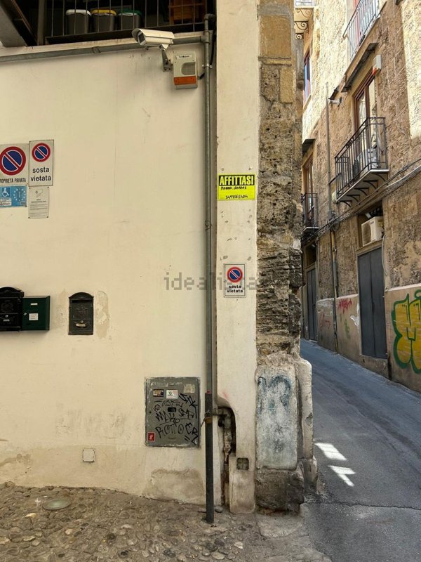 locale di sgombero in affitto a Palermo