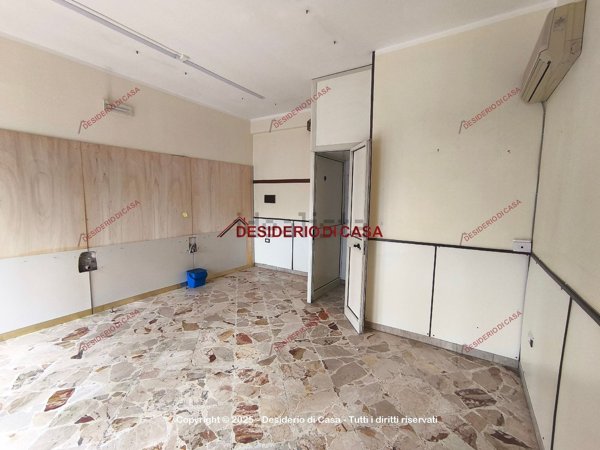 locale commerciale in affitto a Palermo