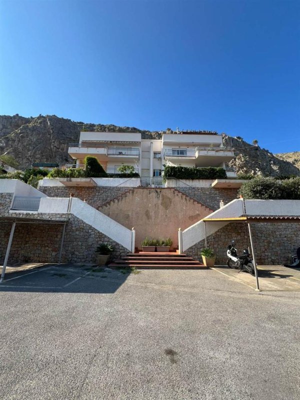 appartamento in affitto a Palermo in zona Mondello