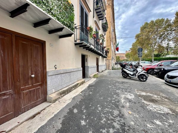 locale commerciale in affitto a Palermo in zona Centro storico