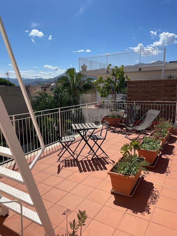 appartamento in affitto a Palermo in zona Mondello