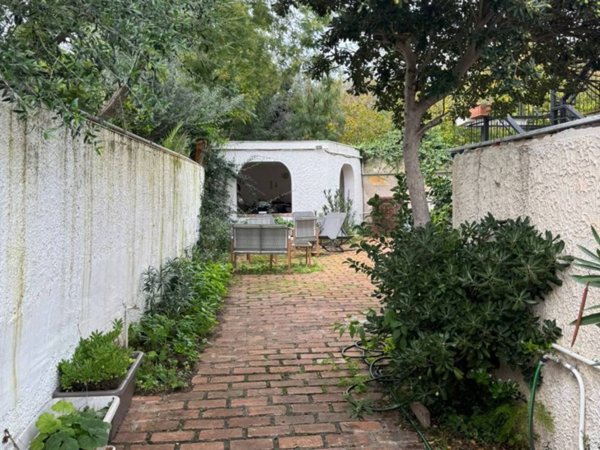 casa indipendente in affitto a Palermo in zona Mondello