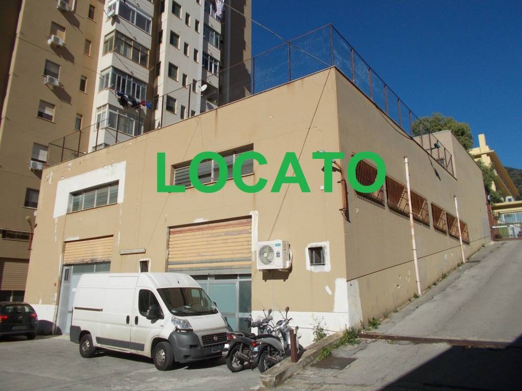 locale commerciale in affitto a Palermo in zona Montepellegrino
