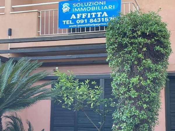 casa indipendente in affitto a Palermo in zona Partanna