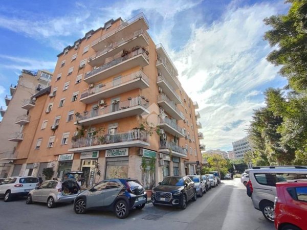 appartamento in affitto a Palermo in zona Politeama