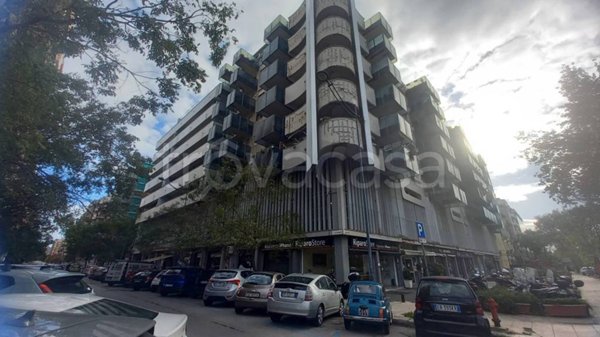 ufficio in affitto a Palermo in zona Libertà