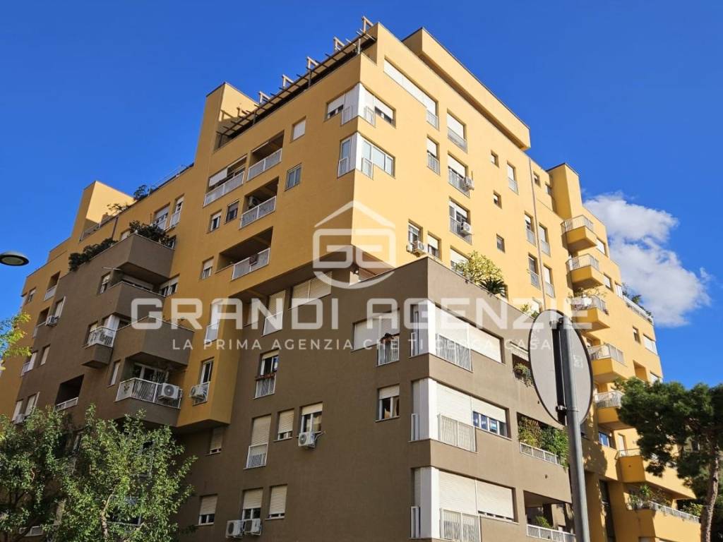 appartamento in affitto a Palermo in zona Politeama