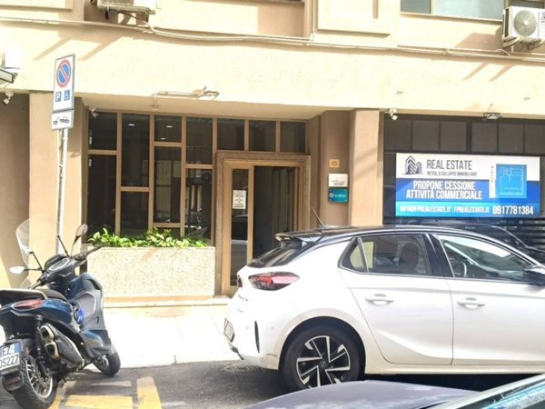 ufficio in affitto a Palermo in zona Politeama