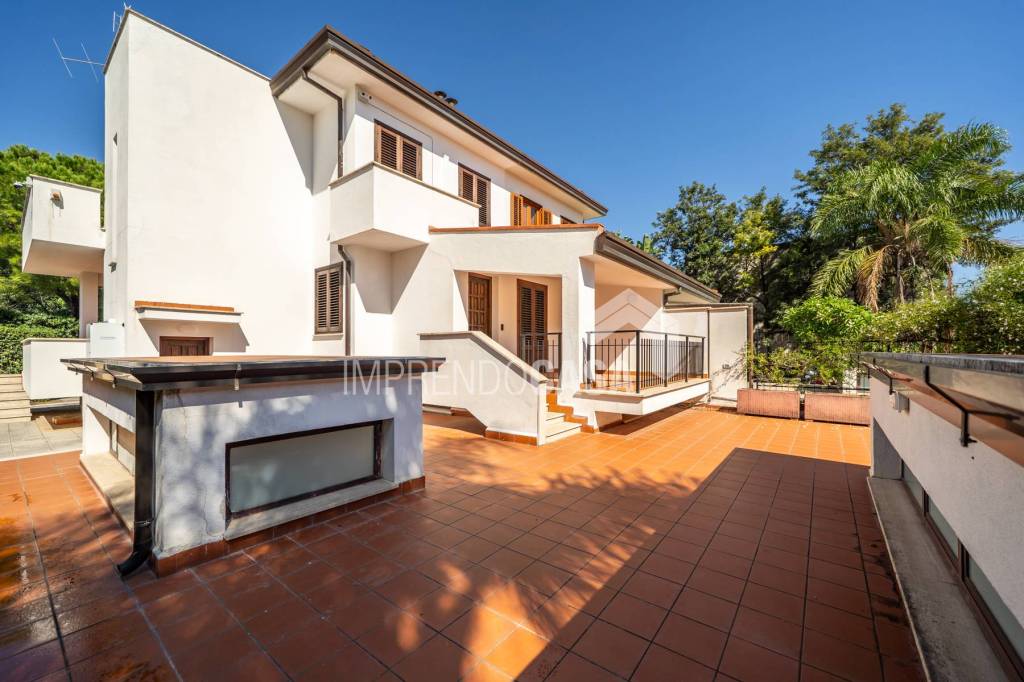casa indipendente in affitto a Palermo in zona Mondello