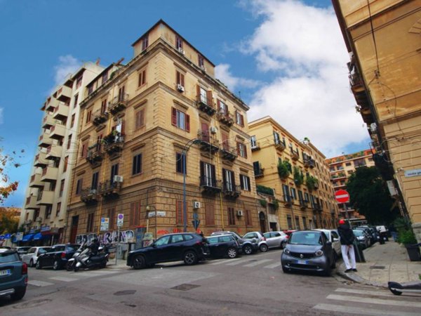 appartamento in affitto a Palermo in zona Politeama