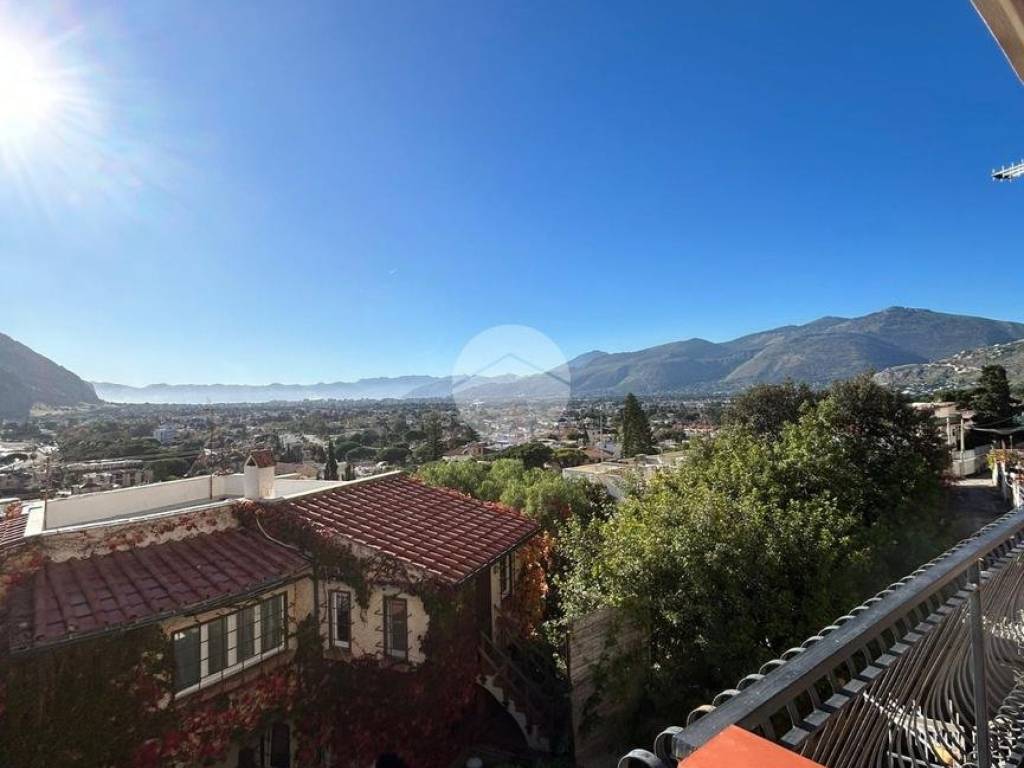 appartamento in affitto a Palermo in zona Mondello