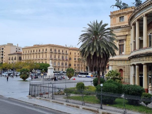 ufficio in affitto a Palermo in zona Libertà