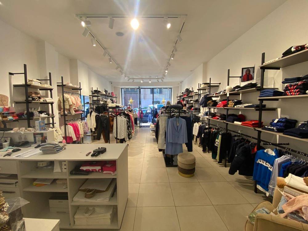 negozio in affitto a Palermo in zona Libertà