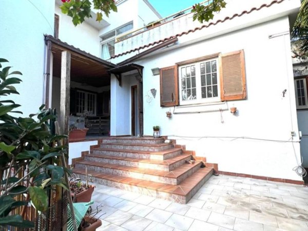 appartamento in affitto a Palermo in zona Mondello