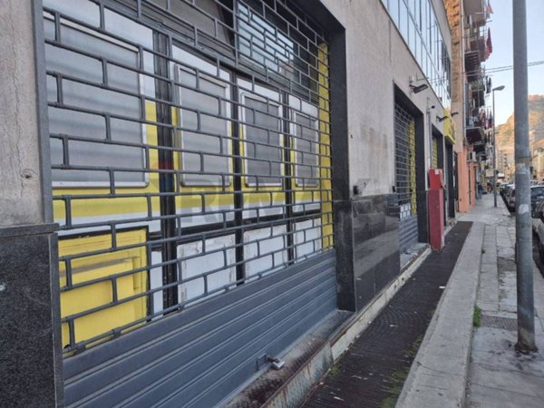 locale commerciale in affitto a Palermo in zona Montepellegrino