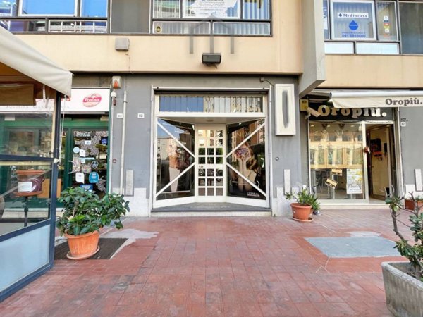 negozio in affitto a Palermo in zona Malaspina/Palagonia