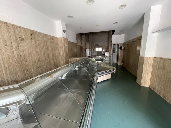 negozio in affitto a Palermo in zona Pallavicino