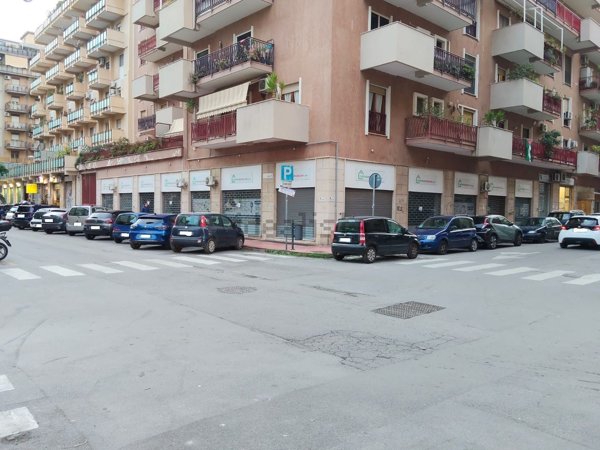 locale commerciale in affitto a Palermo in zona Libertà